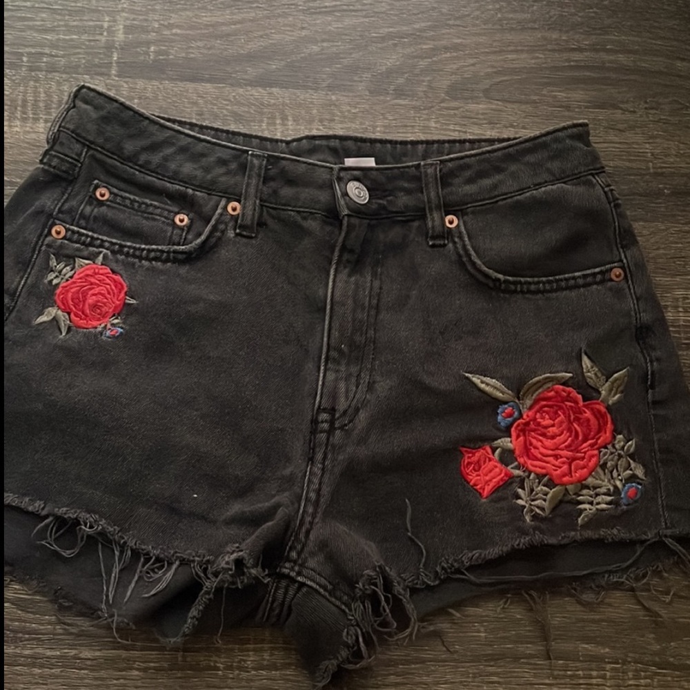 Black Denim Rose Embroidered H&M Jean Shorts
